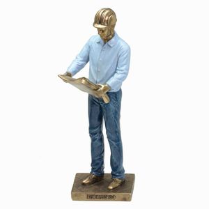 Homem Engenheiro Decorativo 26cm em Resina Mabruk