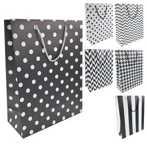 Sacola P/ Presente Estampada 28x37cm em Papel Tokyo Design