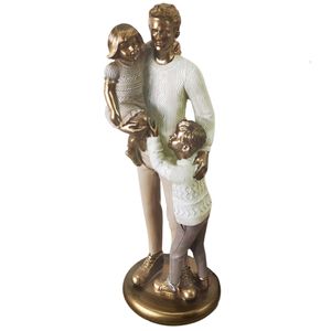 Família Decorativa 26cm em Resina Mabruk